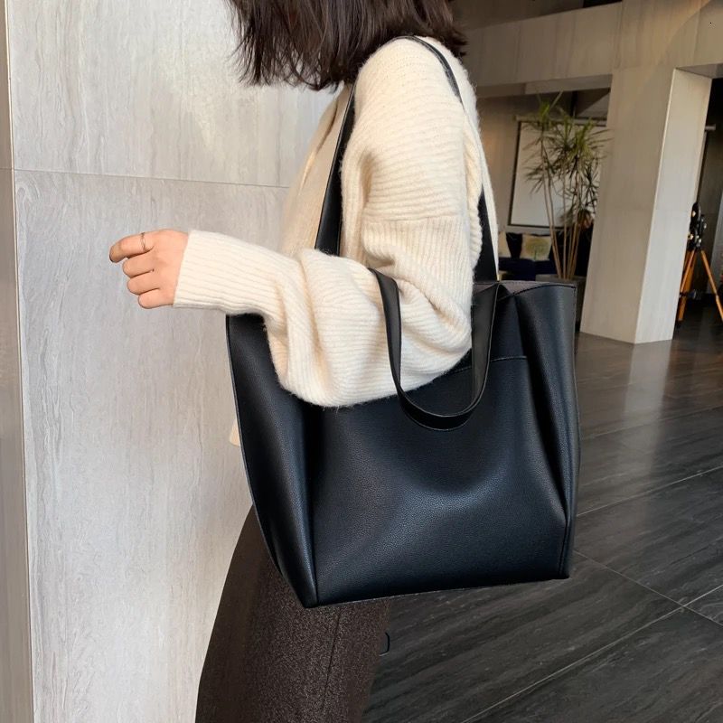 TOP SELLING FEMALE TOTE BAG SIZE FOR LAPTOPS